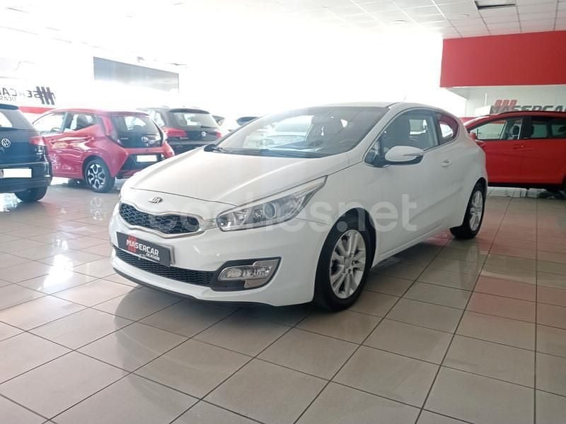 Usado Kia ProCeed 110 CV (80 kW) 2014 Blanco Utilitario