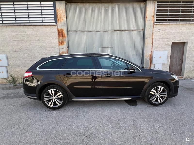 Usado Peugeot 508 RXH 180 CV (132 kW) 2015 Marrón Familiar