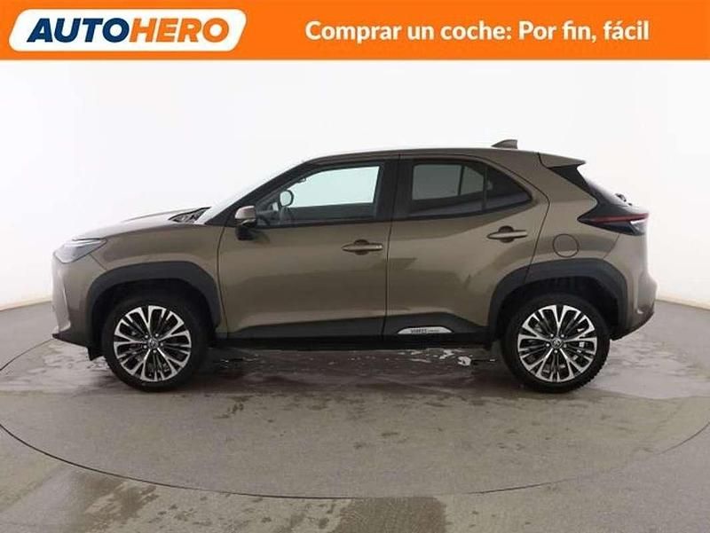 Usado Toyota Yaris Cross Style 120 CV (88 kW) 2022 Verde SUV