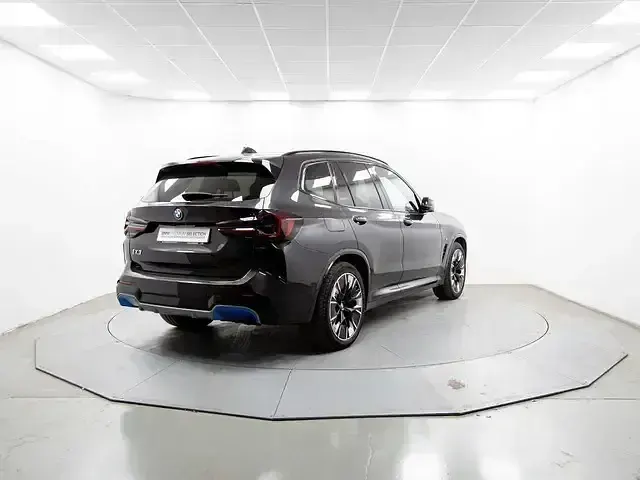 Usado BMW iX3 M Sport 210 kW (286 CV) 2023 Gris SUV