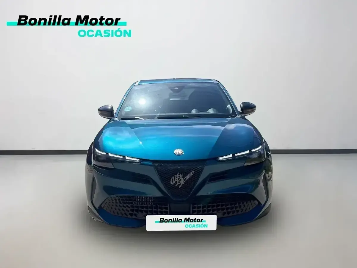 Usado Alfa Romeo Junior 136 CV (100 kW) 2025 Azul SUV