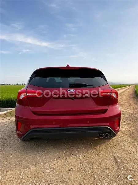 Usado Ford Focus ST-Line X 125 CV (91 kW) 2019 Rojo Berlina