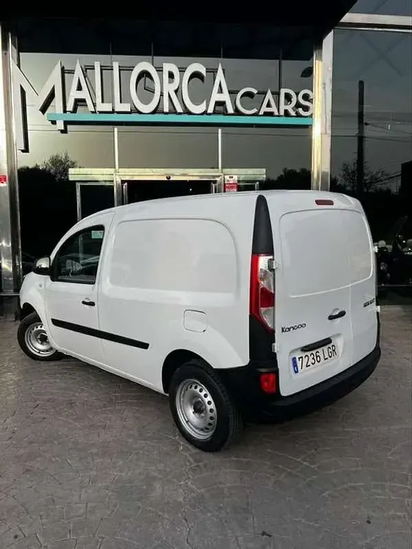 Usado Renault Kangoo 94 CV (69 kW) 2020 Blanco Monovolumen