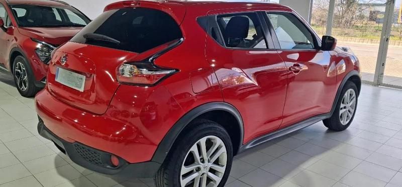 Usado Nissan Juke Tekna 116 CV (85 kW) 2017 Rojo SUV