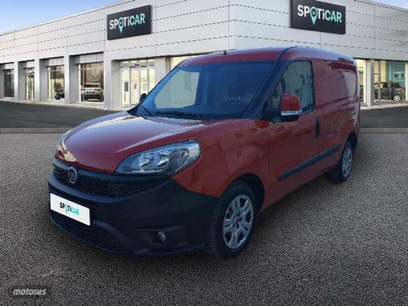 Rojo Usado 2017 Fiat Doblò Monovolumen | 8900 € (Super precio) - Imagen 1/4