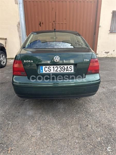 Usado VW Bora Highline 115 CV (84 kW) 1999 Verde Berlina
