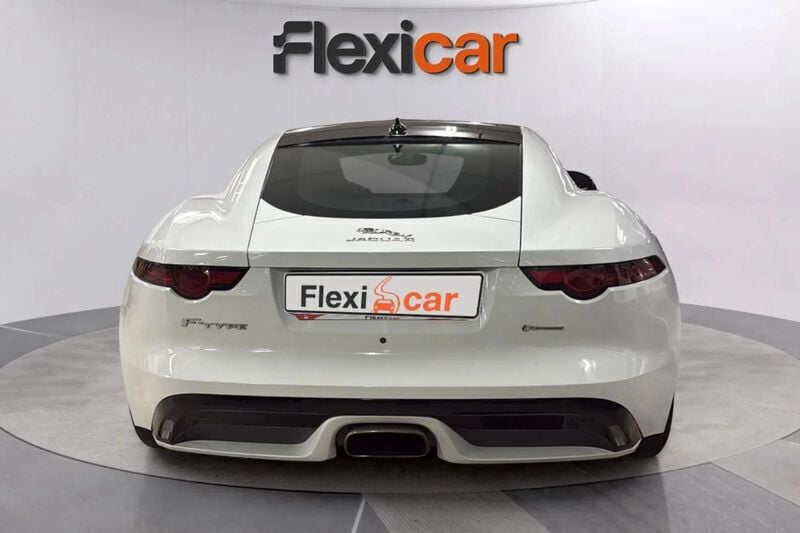 Usado Jaguar F-Type R-Dynamic 300 CV (220 kW) 2018 Blanco Coupe