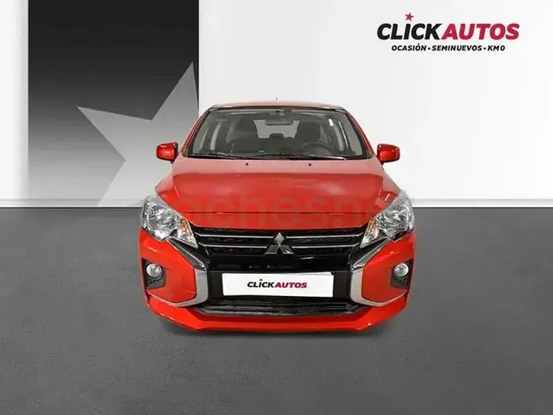 Usado Mitsubishi Space Star Motion 71 CV (52 kW) 2024 Rojo Utilitario
