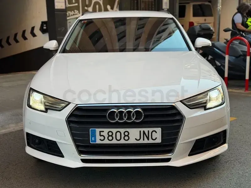 Usado Audi A4 Advanced 150 CV (110 kW) 2016 Blanco Familiar