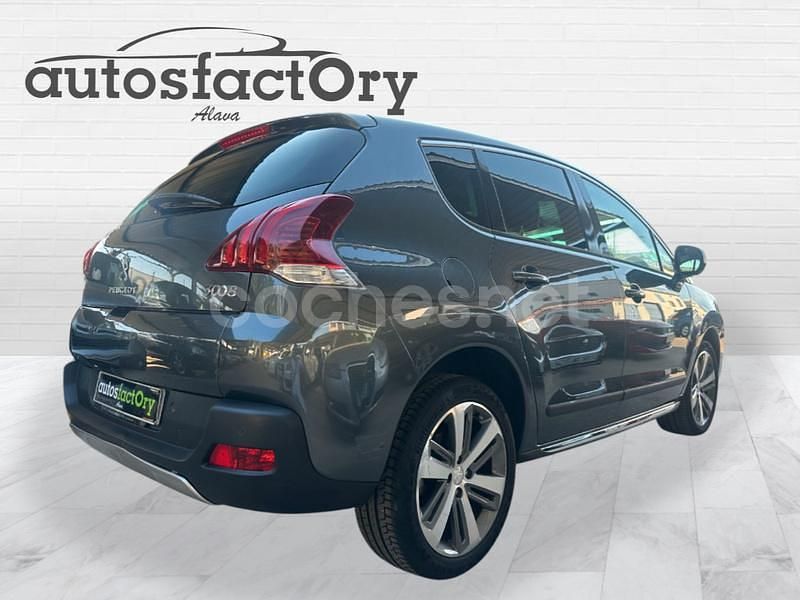 Usado Peugeot 3008 Allure 130 CV (95 kW) 2016 Negro Berlina