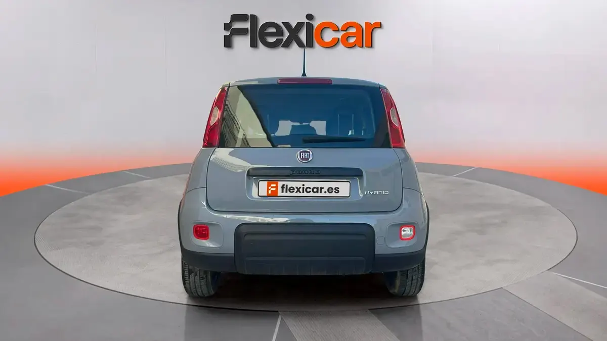 Usado Fiat Panda 71 CV (52 kW) 2023 Gris Utilitario
