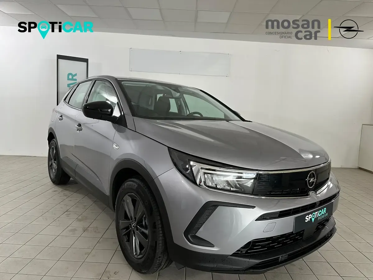 Usado Opel Grandland X Business Edition 131 CV (96 kW) 2022 Gris SUV