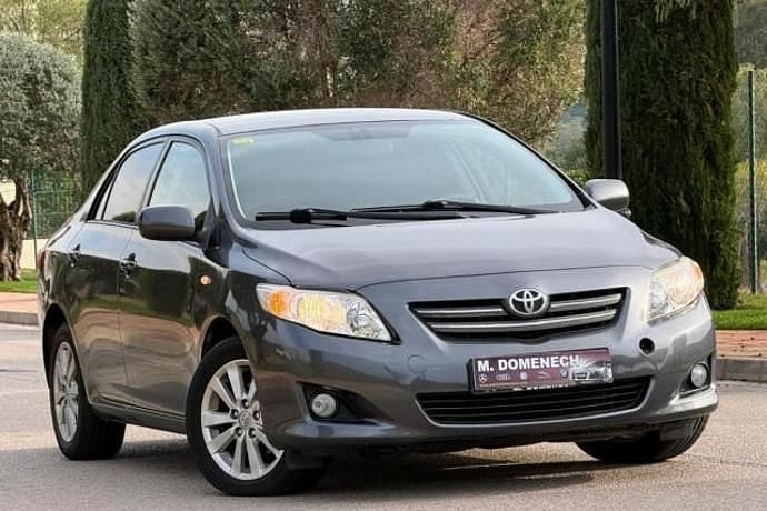 Usado Toyota Corolla Active 101 CV (74 kW) 2010 Berlina