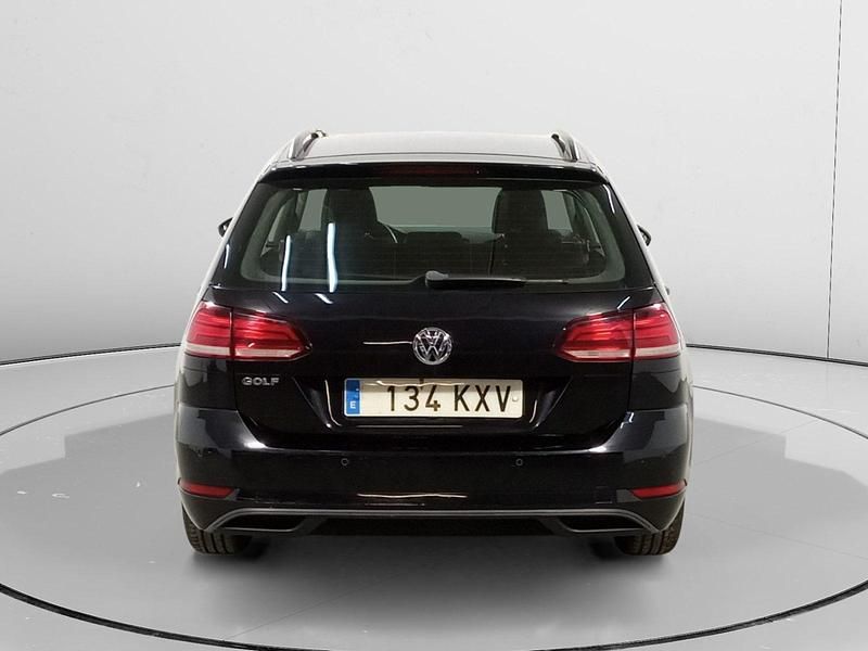 Usado VW Golf VII S 116 CV (85 kW) 2019 Negro Familiar
