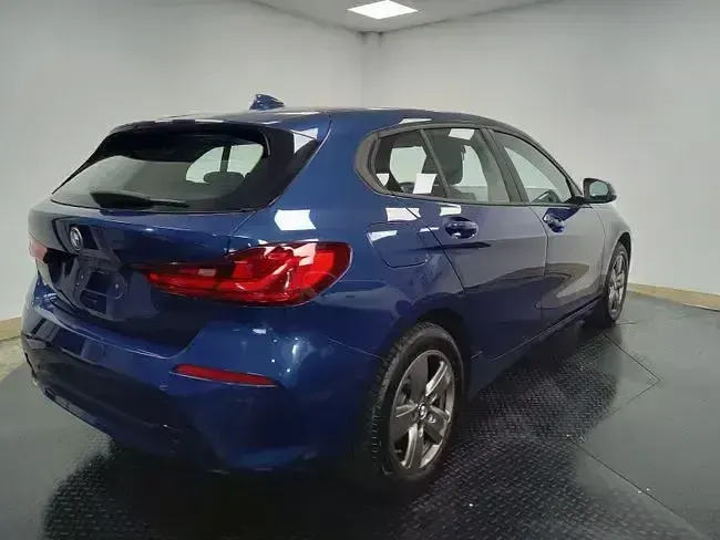 Usado BMW 116 117 CV (86 kW) 2022 Azul Utilitario