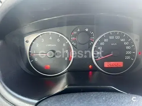Usado Hyundai i20 Classic 78 CV (57 kW) 2010 Negro Utilitario