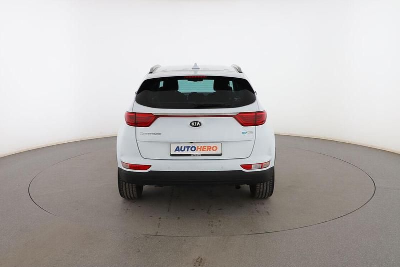 Usado Kia Sportage 116 CV (85 kW) 2017 Blanco SUV