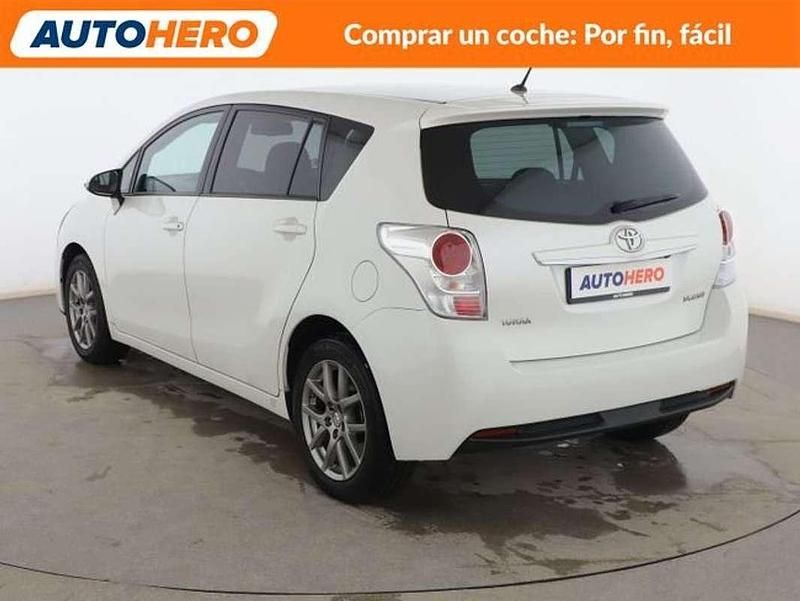 Usado Toyota Verso Advance 132 CV (97 kW) 2014 Blanco Monovolumen