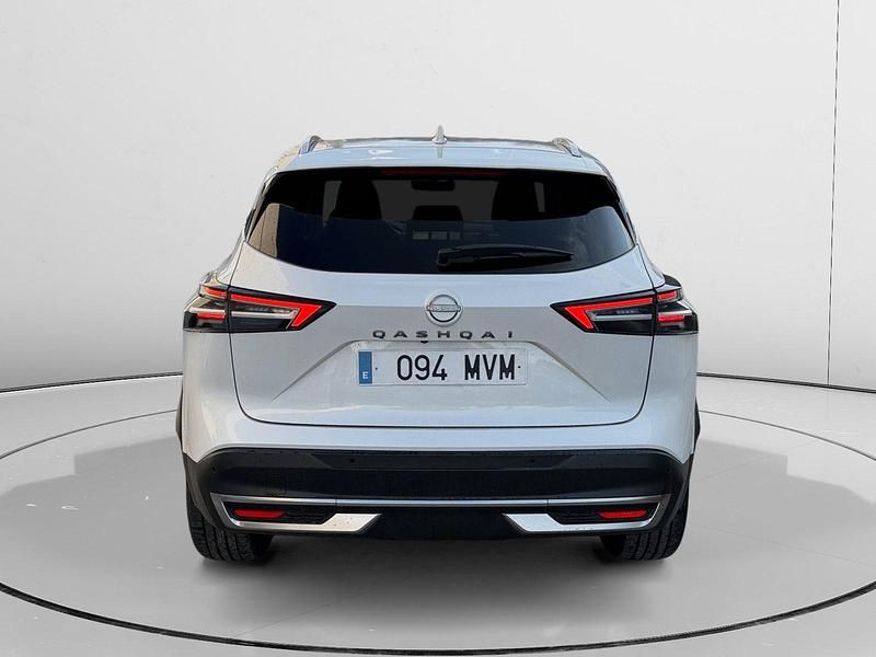 Usado Nissan Qashqai N-Connecta 159 CV (116 kW) 2024 Blanco SUV