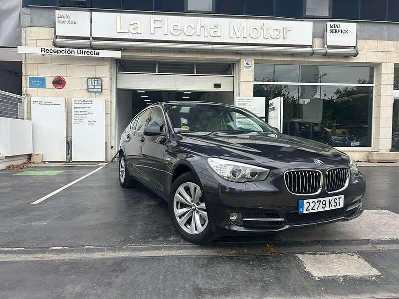 Gris / plata Usado 2011 BMW 530 Gran Turismo Berlina | 14.990 € (Precio justo) - Imagen 1/4