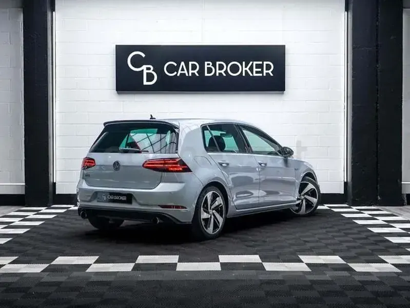 Usado VW Golf VII GTI 230 CV (169 kW) 2017 Blanco Berlina