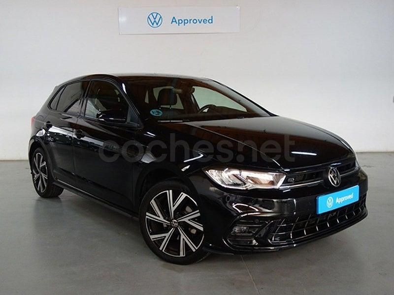 Usado VW Polo R-line 110 CV (80 kW) 2022 Negro Utilitario