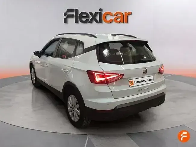 Usado Seat Arona Style 115 CV (84 kW) 2024 Blanco SUV