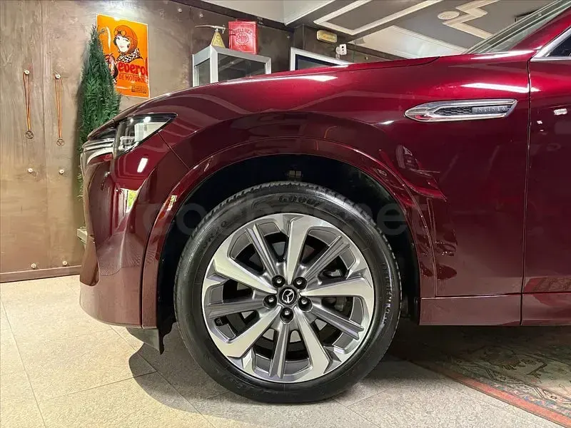 Usado Mazda CX-80 Takumi-Line 254 CV (186 kW) 2024 Granate SUV