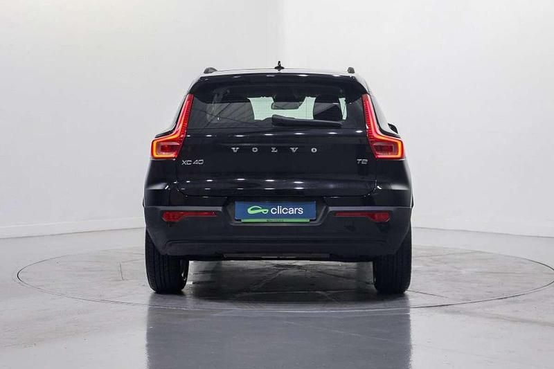 Usado Volvo XC40 Momentum 129 CV (94 kW) 2021 Negro SUV