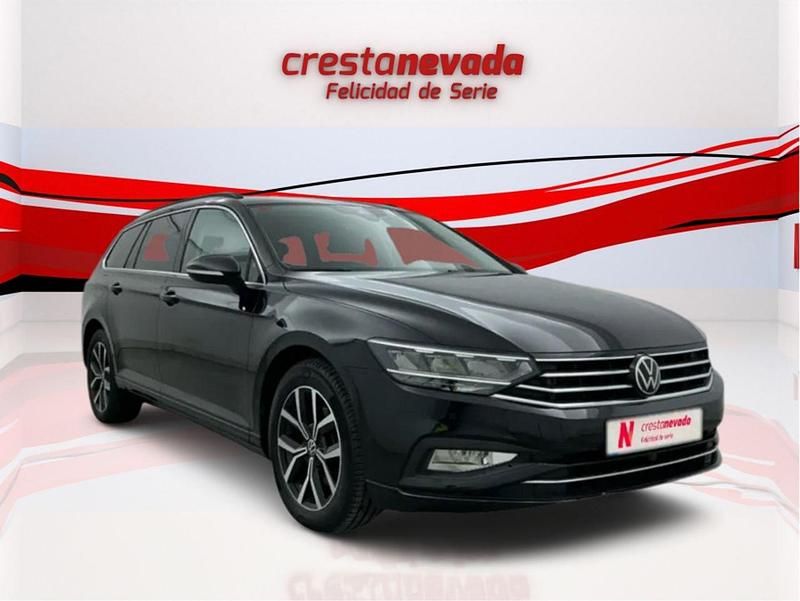 Usado VW Passat Executive 150 CV (110 kW) 2021 Negro Familiar