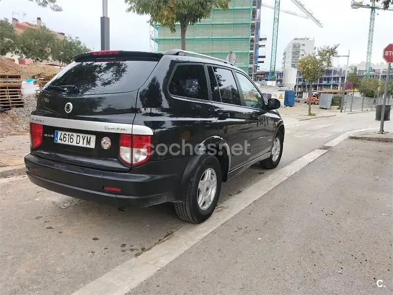 Usado SsangYong Kyron 141 CV (103 kW) 2006 Negro SUV