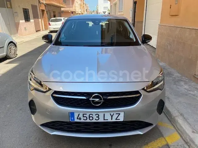 Usado Opel Corsa Edition 75 CV (55 kW) 2022 Gris Utilitario