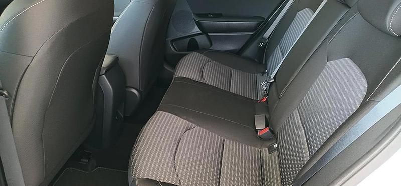 Usado Kia Ceed 101 CV (74 kW) 2025 Blanco Utilitario