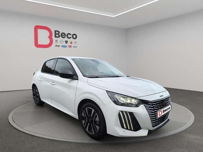 Usado Peugeot 208 Allure 101 CV (74 kW) 2025 Blanco Utilitario