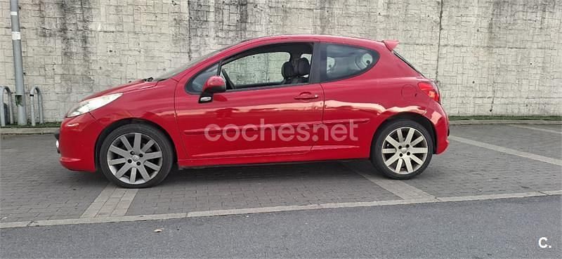 Usado Peugeot 207 GT 150 CV (110 kW) 2007 Rojo Berlina
