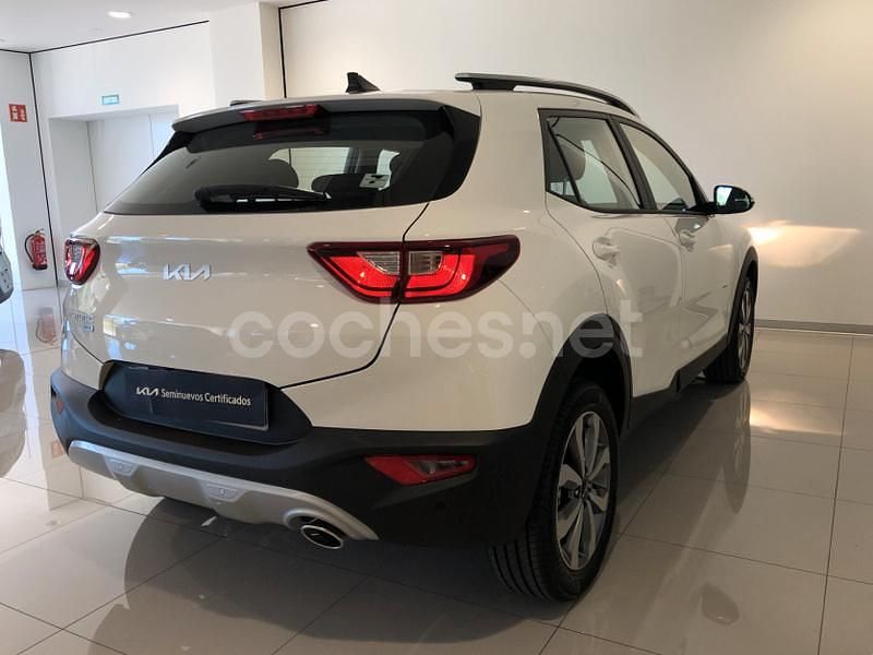 Nuevo Kia Stonic 100 CV (73 kW) 2025 Blanco SUV
