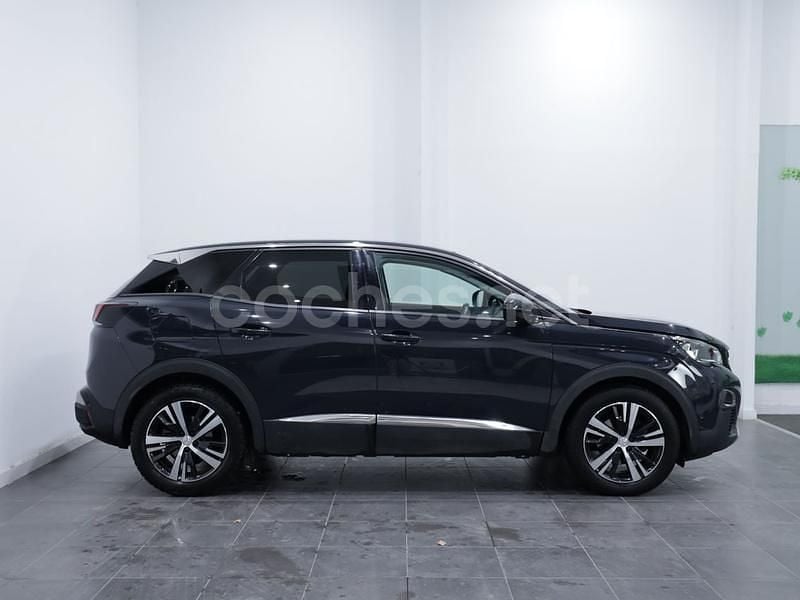 Usado Peugeot 3008 Allure 130 CV (95 kW) 2020 Azul SUV