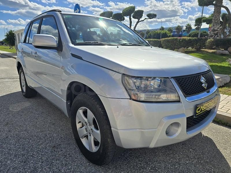 Usado Suzuki Grand Vitara 129 CV (94 kW) 2006 Gris / plata SUV