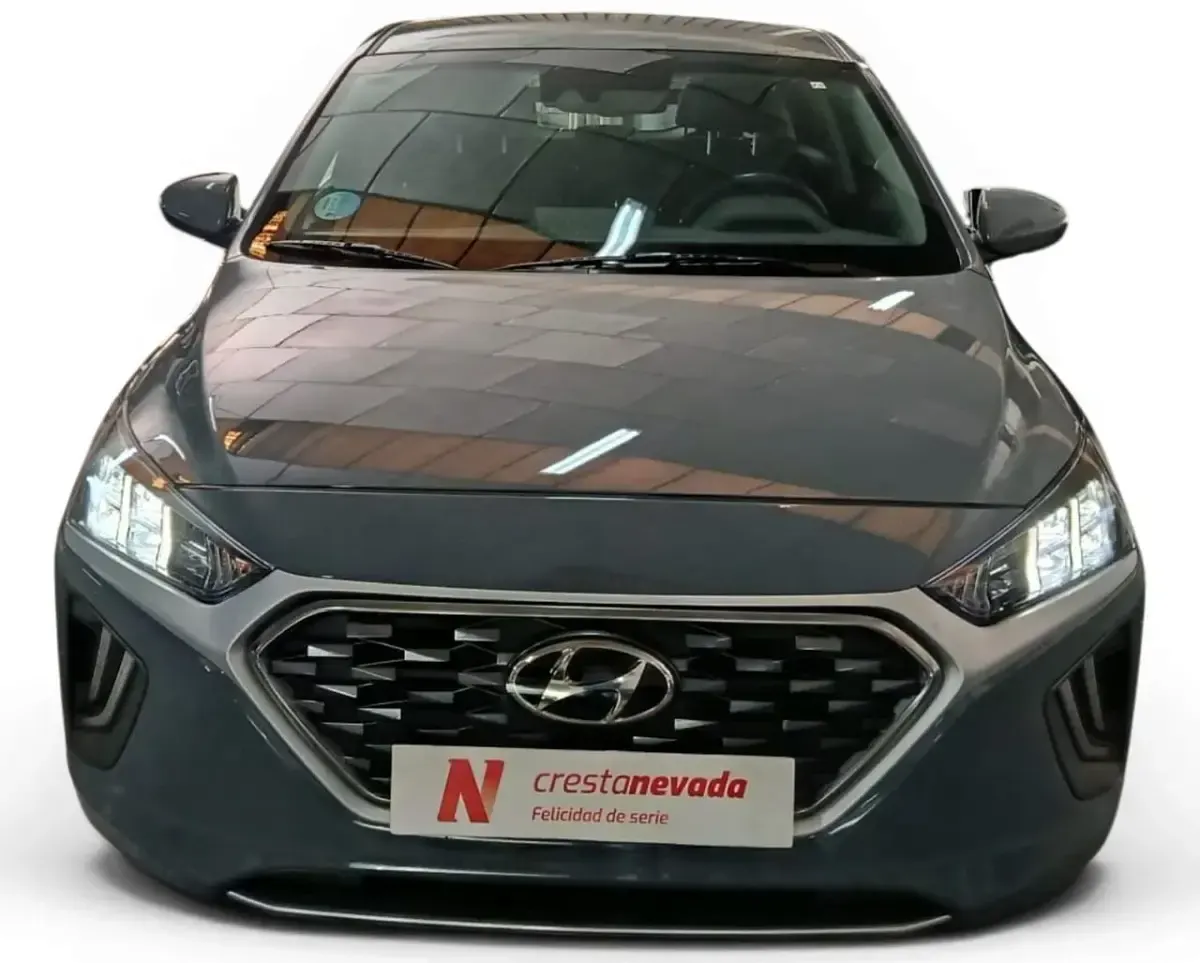 Usado Hyundai Ioniq 140 CV (102 kW) 2022 Gris Utilitario