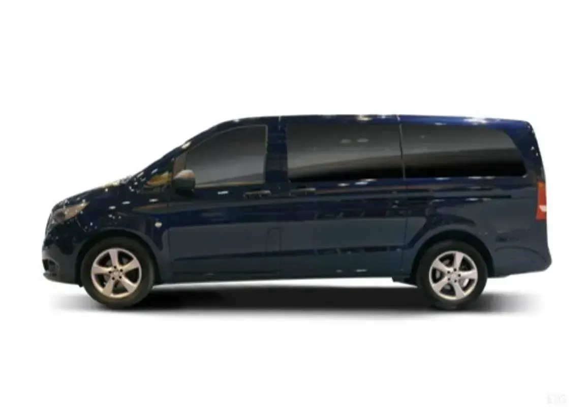 Usado Mercedes Vito 136 CV (100 kW) 2023 Verde Van