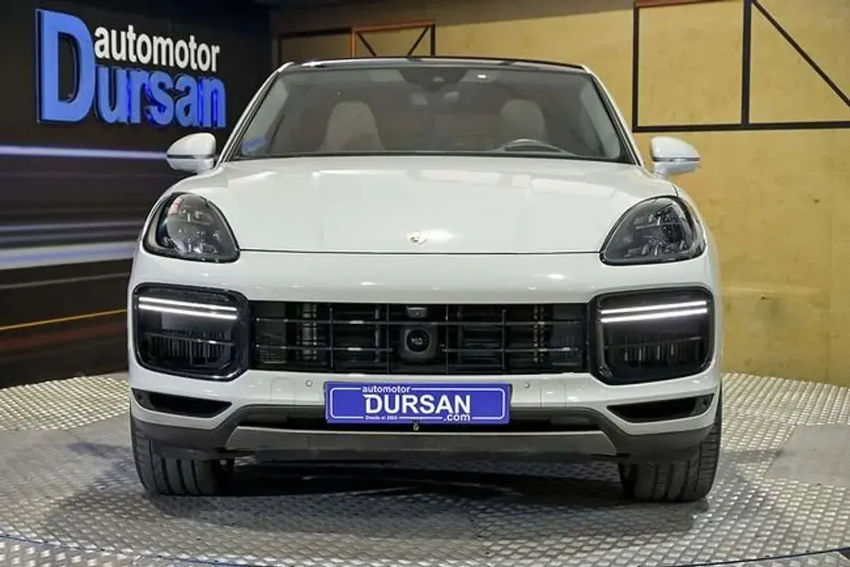 Usado Porsche Cayenne Turbo S 689 CV (506 kW) 2022 Gris SUV