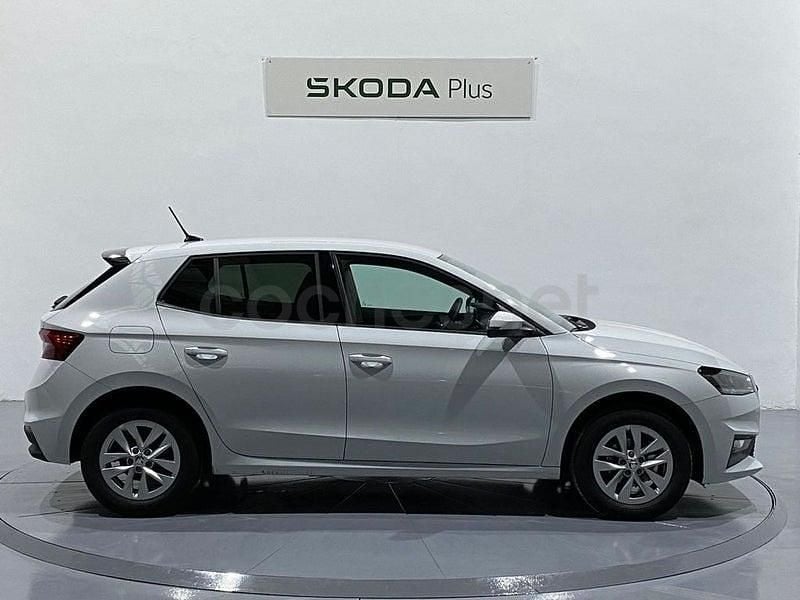 Usado Skoda Fabia Selection 115 CV (84 kW) 2024 Blanco Utilitario