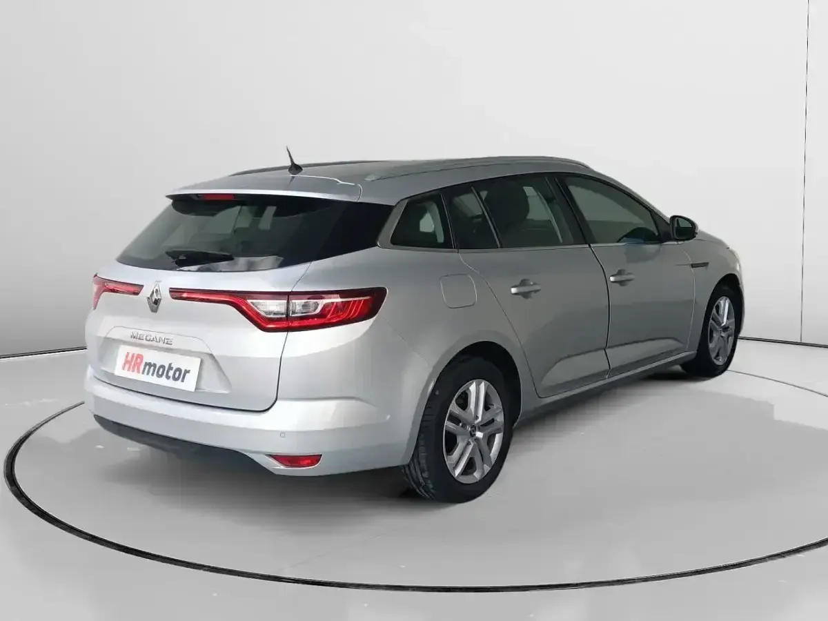 Usado Renault Mégane GrandTour Business 115 CV (84 kW) 2020 Gris Familiar