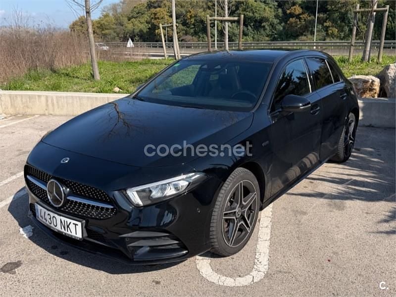 Usado Mercedes A250 218 CV (160 kW) 2021 Negro Berlina