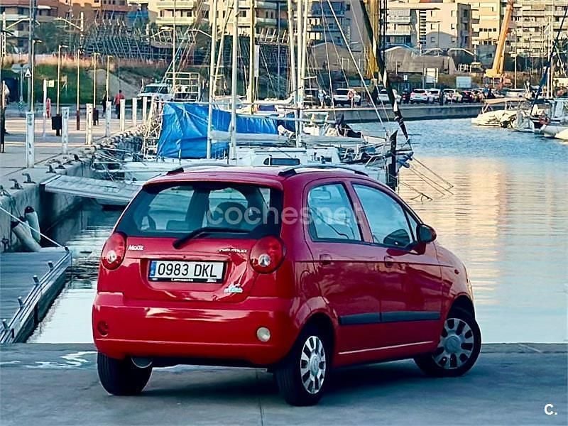 Usado Chevrolet Matiz SX 65 CV (47 kW) 2005 Rojo Utilitario