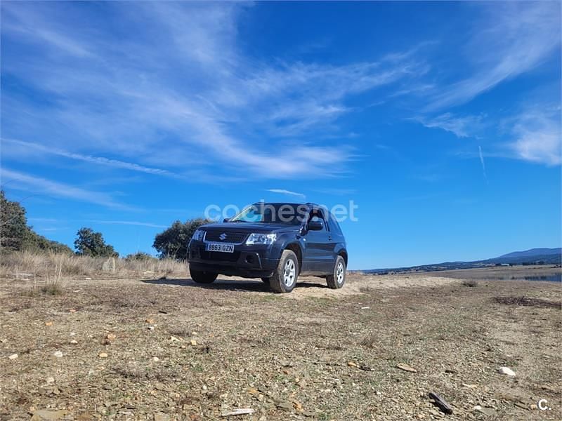 Negro Usado 2009 Suzuki Grand Vitara SUV | 9800 € (Precio justo) - Imagen 1/4