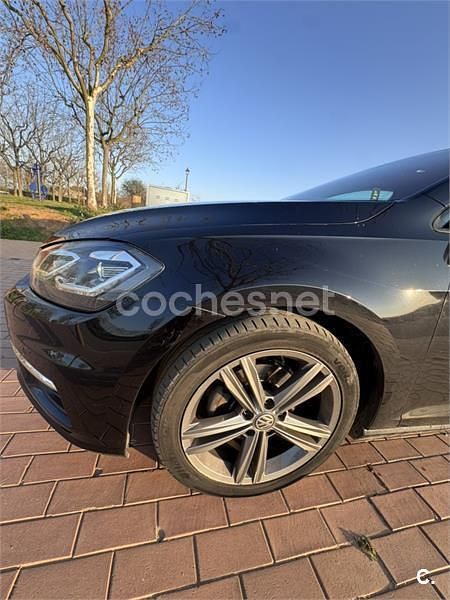 Usado VW Golf VII Advance 116 CV (85 kW) 2017 Negro Berlina