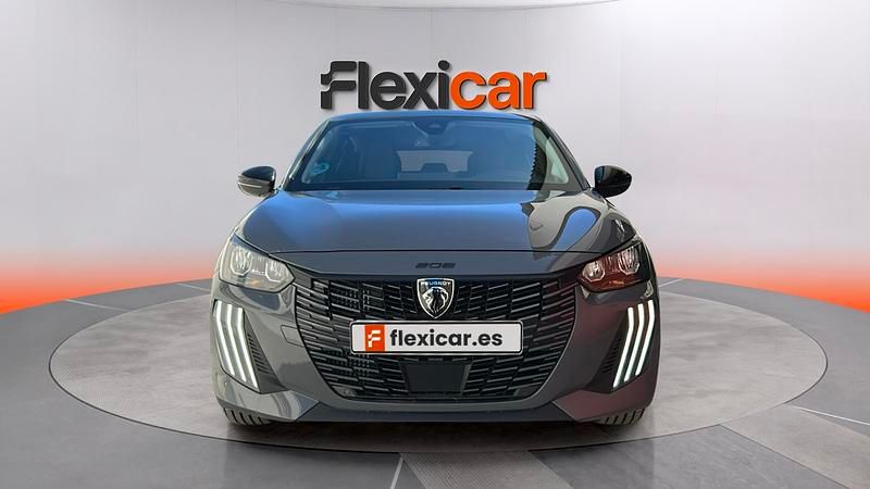 Usado Peugeot 208 Allure 101 CV (74 kW) 2025 Gris Utilitario