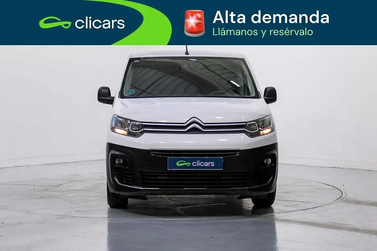 Usado Citroën Berlingo 102 CV (75 kW) 2022 Blanco Monovolumen