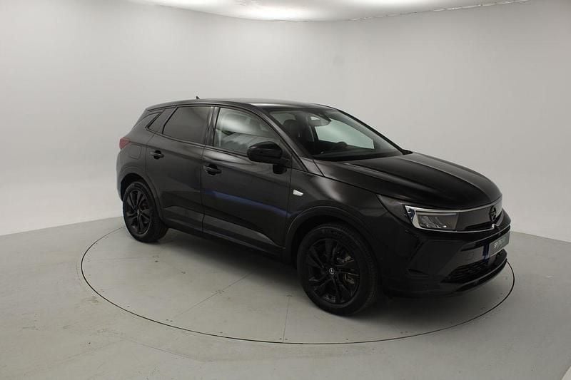 Negro Nuevo 2025 Opel Grandland X S SUV | 30.500 € (Precio justo) - Imagen 1/4